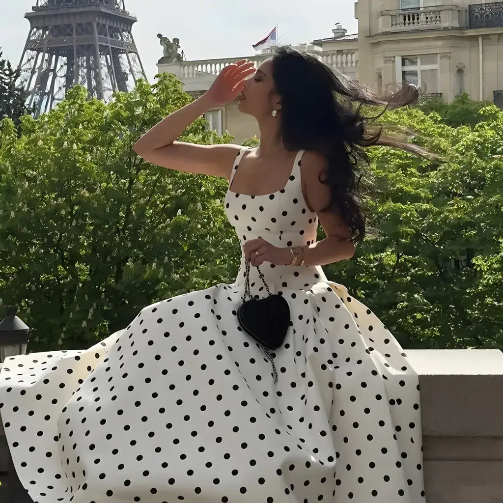 Vestido Longo Poá Acinturado Preto e Branco Elegante