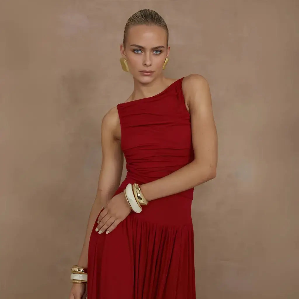 Vestido Longo de Festa com Decote Assimétrico Elegante