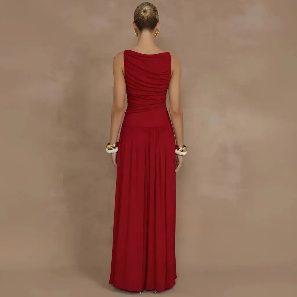 Vestido Longo de Festa com Decote Assimétrico Elegante