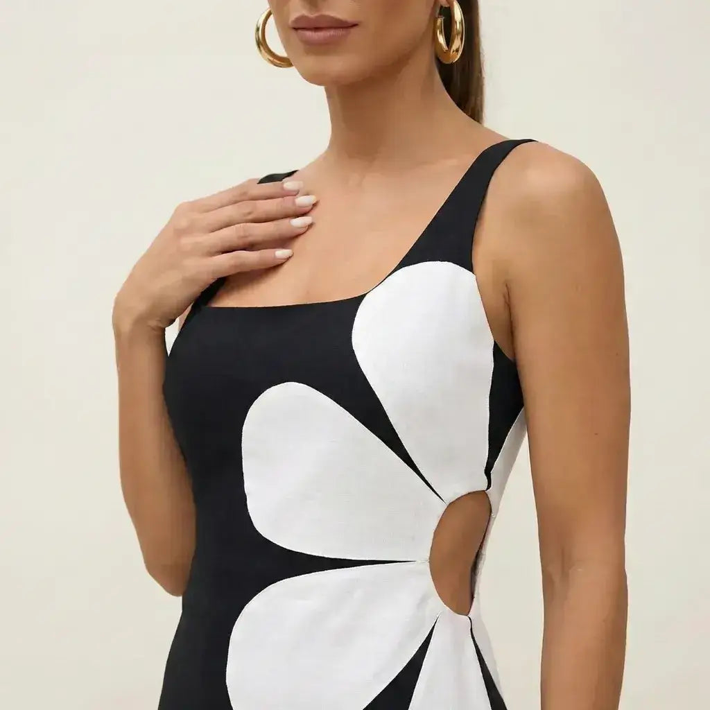 Vestido Midi Floral Elegante com Recorte Lateral