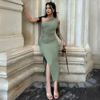 Vestido-Midi-Modelo-Maeva