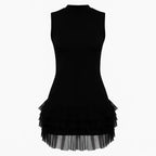 Vestido Preto Curto Justo com Babados em Tule