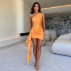 Vestido Feminino Curto de Cetim Ombro Único – Avery