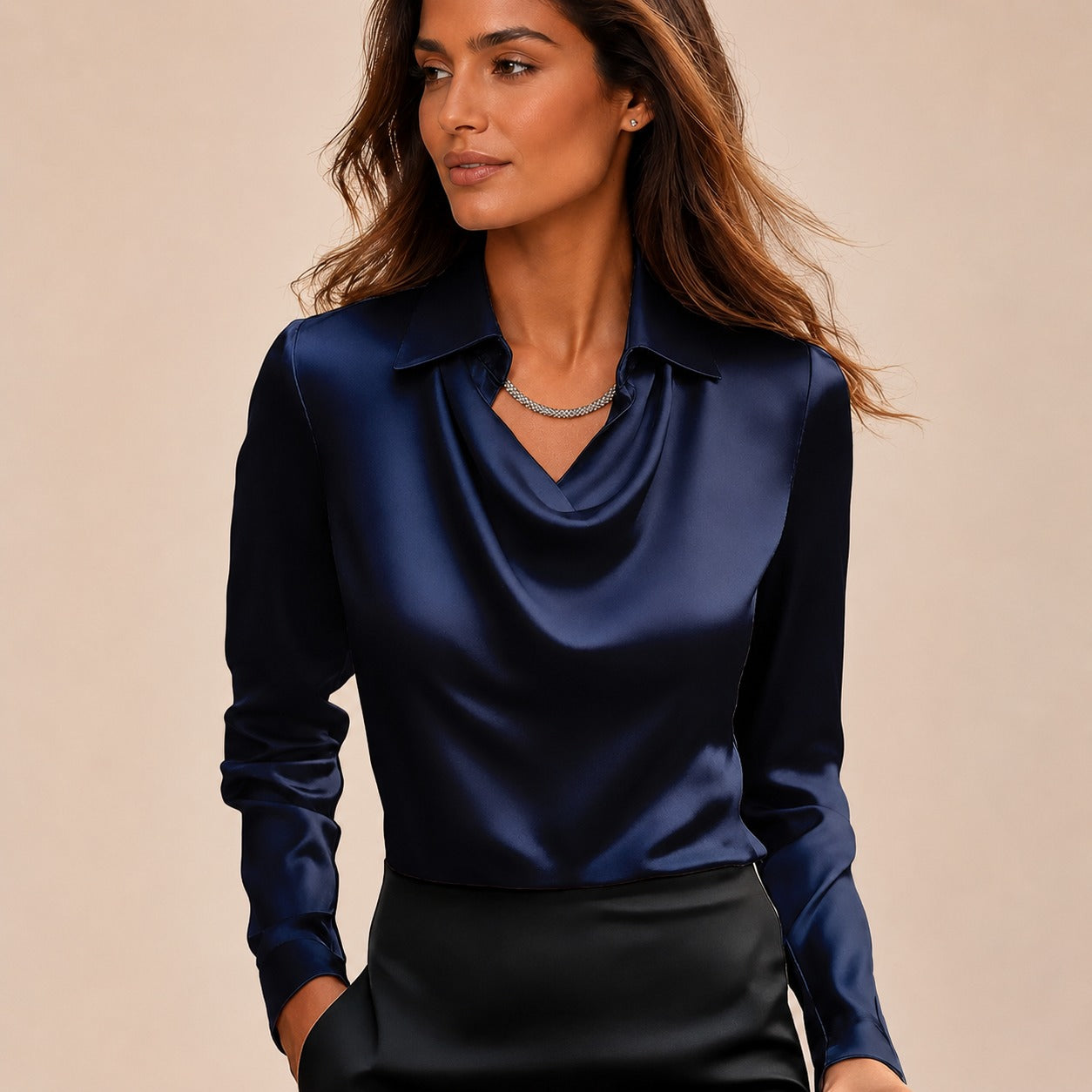Blusa de Cetim Feminina Gola Camiseira Decote Drapeado – Odette
