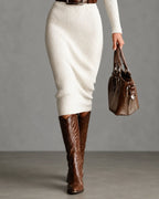 Vestido Midi Tricot Gola Alta com Cinto Vistella