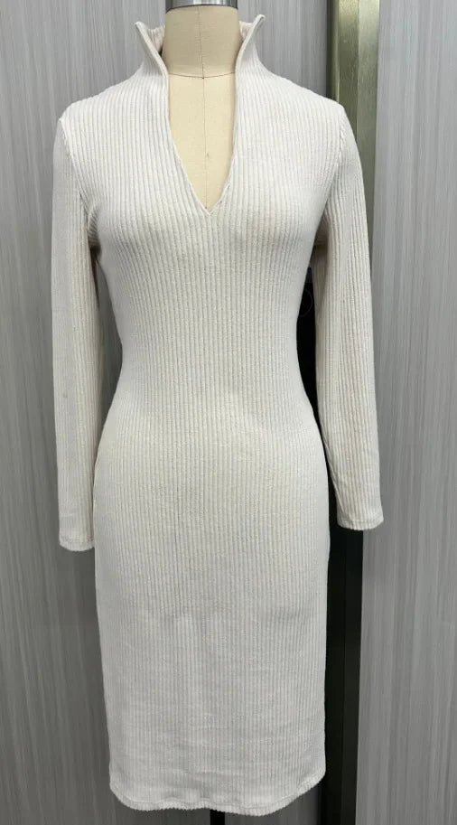 Vestido Midi Tricot Gola Alta com Cinto Vistella